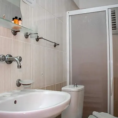 Toros Hotel